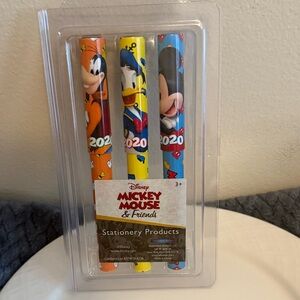 Disney Mickey Mouse & Friends Stationery Set - Orange, Blue, Yellow